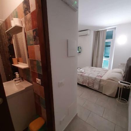 Casa Chicca Hotell La Spezia Exteriör bild