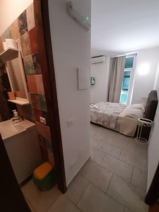 Casa Chicca Hotell La Spezia Exteriör bild